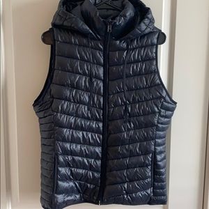 PUFFY VEST